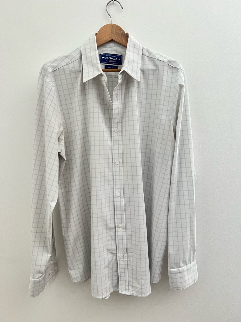 Mizzen+Main White Dress Shirt with Light Gray Windowpane